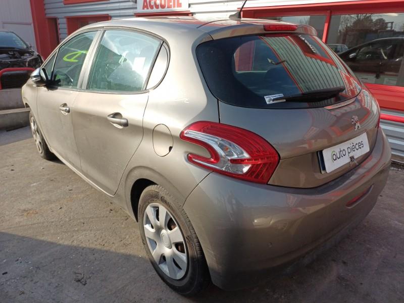 Image PEUGEOT 208 1