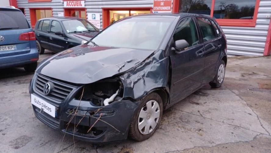 Image Aile avant droit - VOLKSWAGEN POLO 4