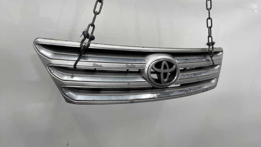 Image Calandre - TOYOTA AVENSIS VERSO