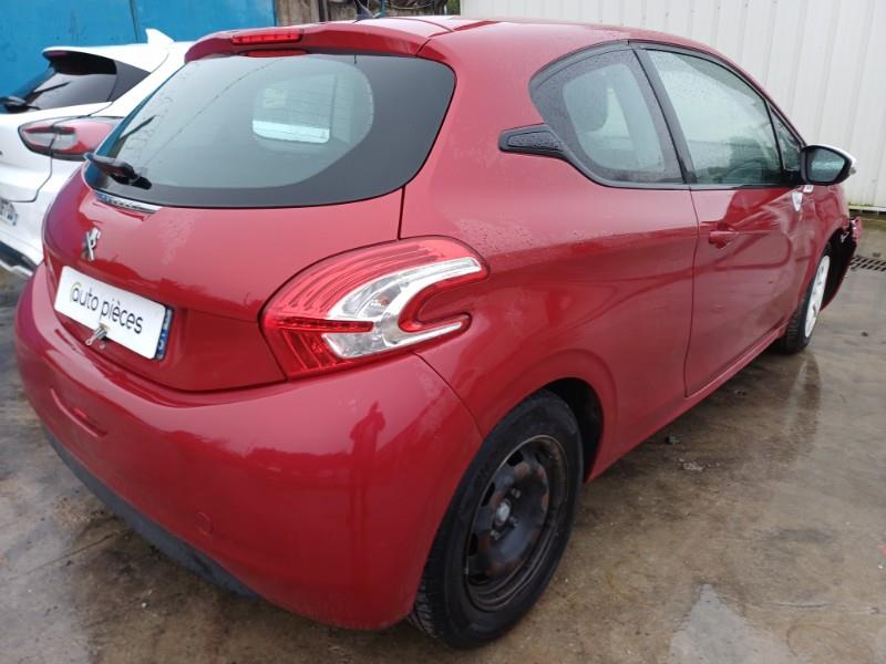 Image PEUGEOT 208 1