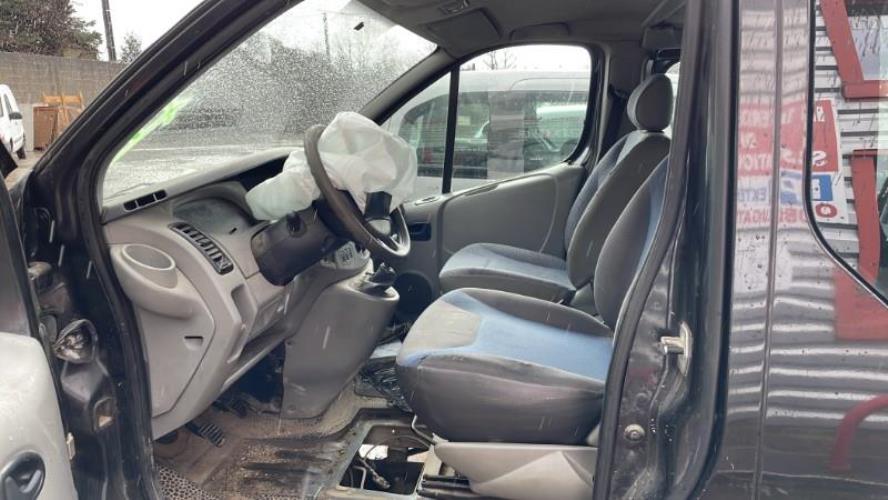 Image Poignee porte avant droit - RENAULT TRAFIC 2