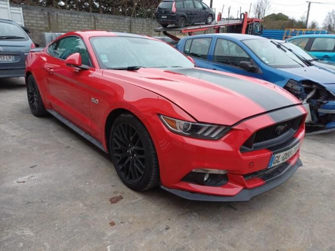 Image Pare boue avant droit - FORD MUSTANG 7