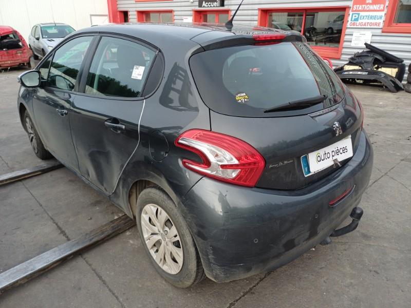 Image PEUGEOT 208 1