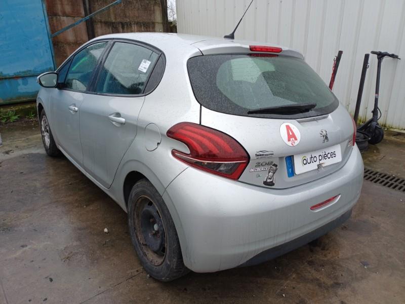 Image PEUGEOT 208 1