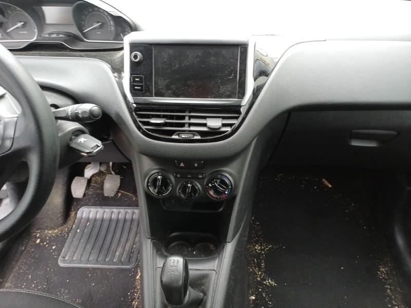 Image PEUGEOT 208 1