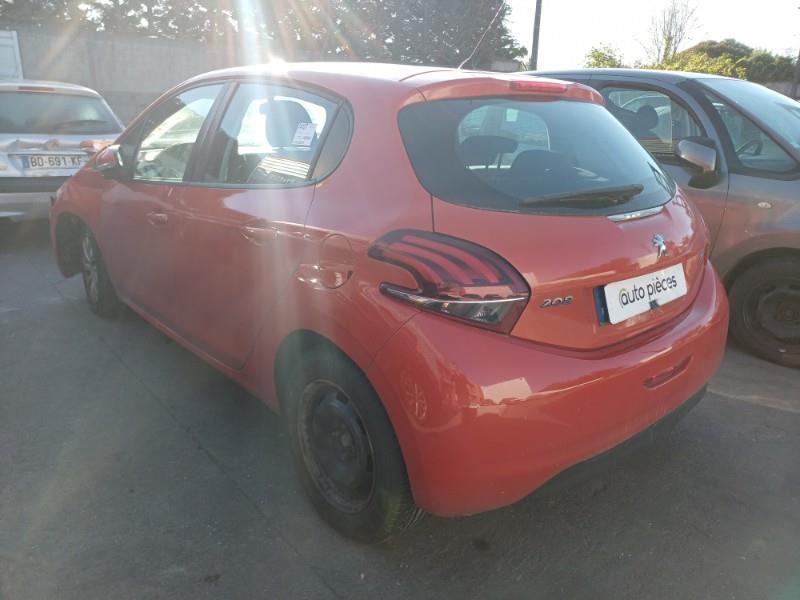 Image PEUGEOT 208 1