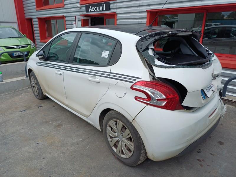 Image PEUGEOT 208 1