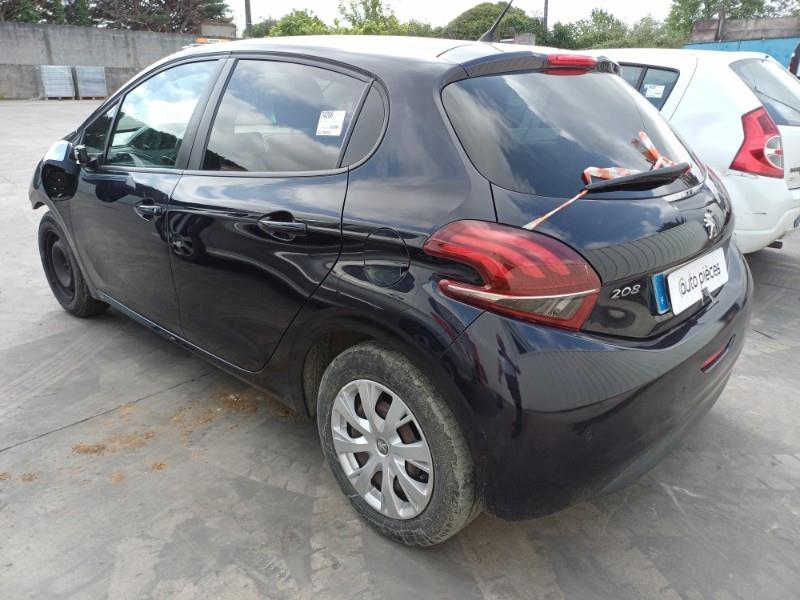 Image PEUGEOT 208 1