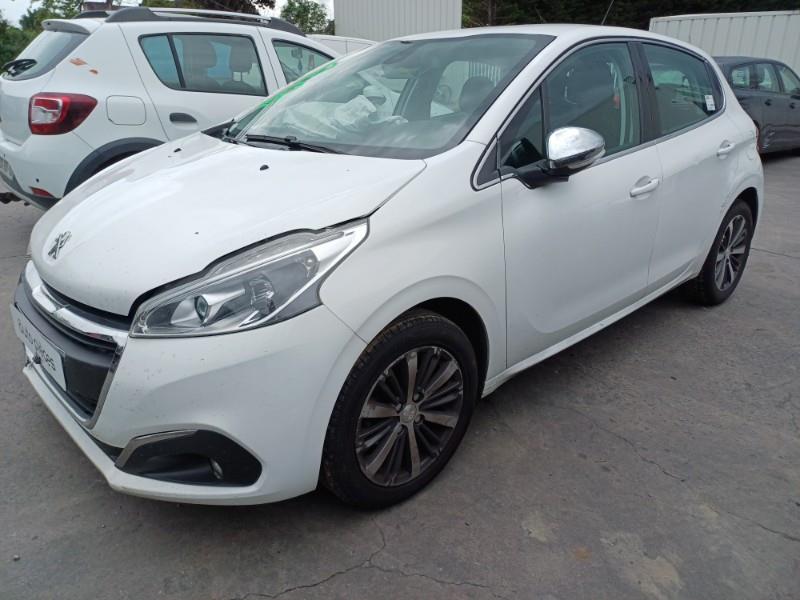 Image PEUGEOT 208 1