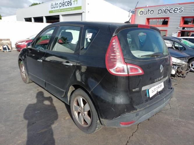 Image Traverse inferieure - RENAULT SCENIC 3