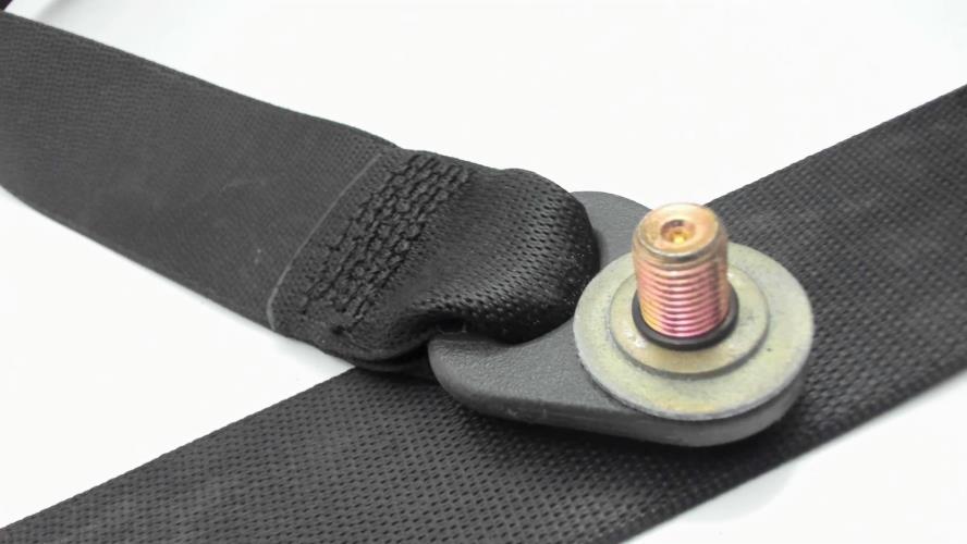 Image Ceinture avant droit - MERCEDES CLASSE E 210