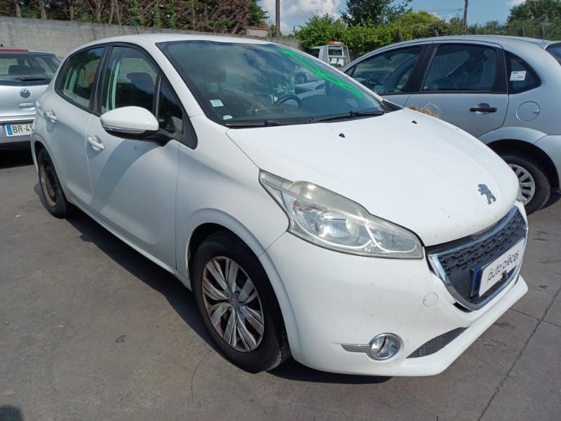 Image PEUGEOT 208 1