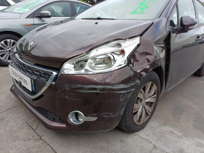 Image PEUGEOT 208 1