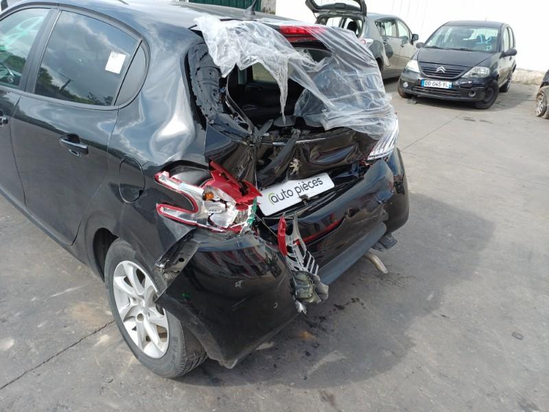 Image PEUGEOT 208 1