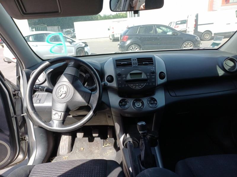 Image TOYOTA RAV4 3