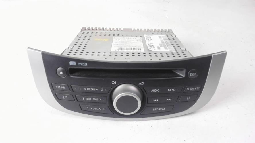 Image Autoradio - MITSUBISHI GRANDIS