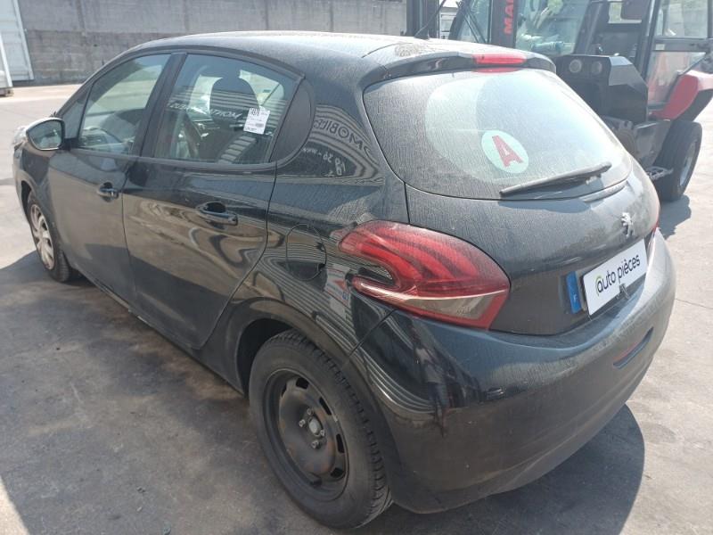 Image PEUGEOT 208 1