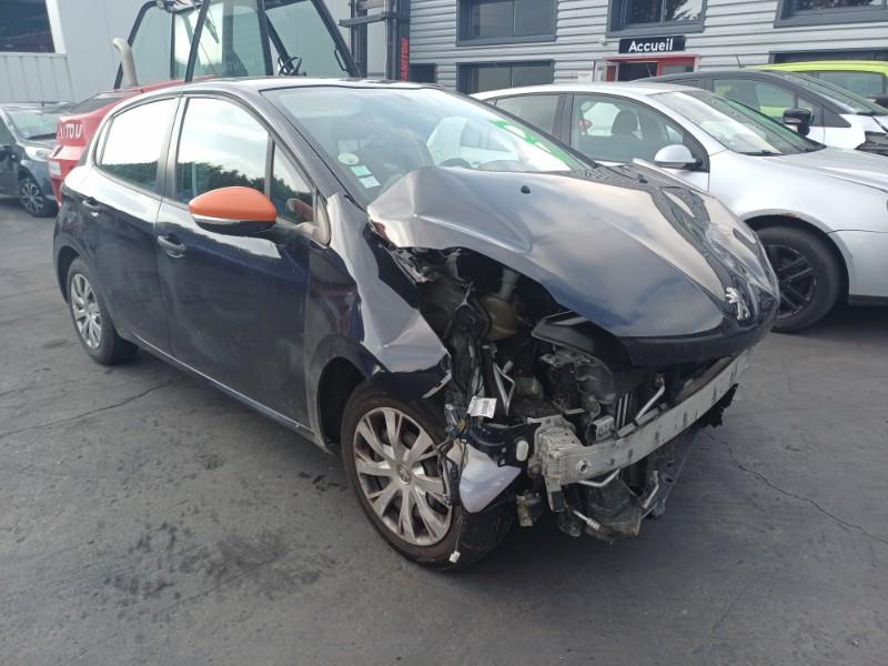 Image PEUGEOT 208 1