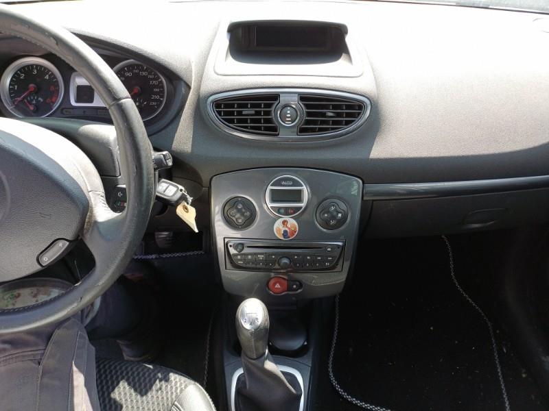 Image RENAULT CLIO 3