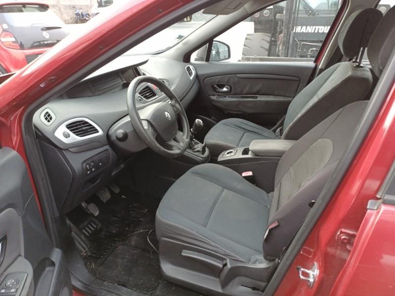 Image RENAULT GRAND SCENIC 3