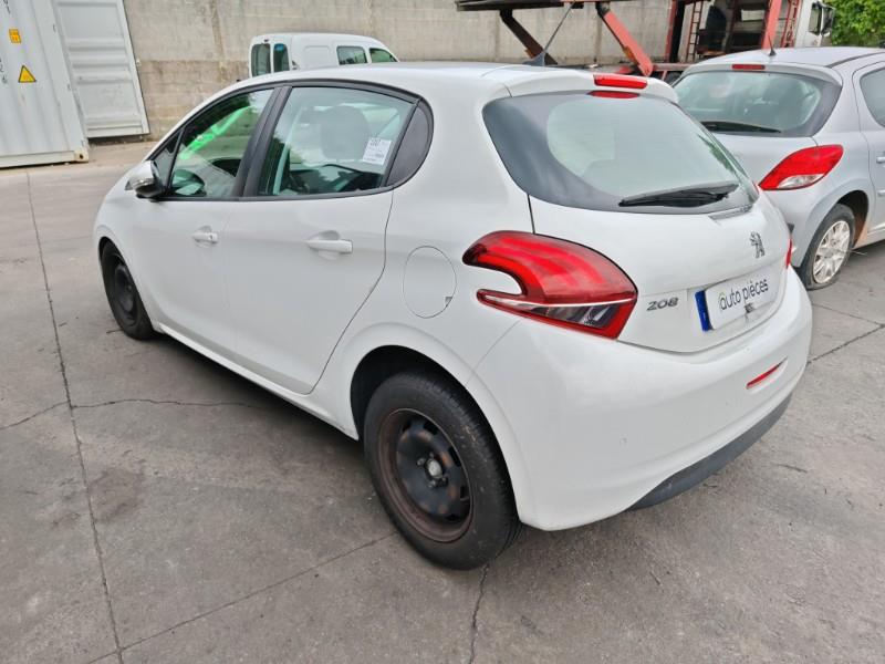 Image PEUGEOT 208 1