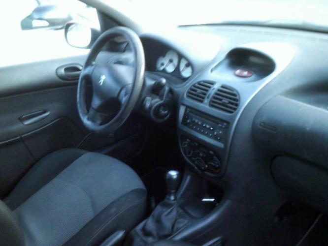 Autoradio d'origine PEUGEOT 206 PHASE 1 BREAK Diesel occasion