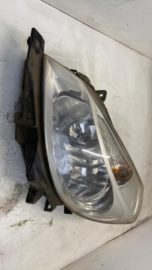 Optique avant principal gauche (feux)(phare) RENAULT CLIO 3 d'occasion