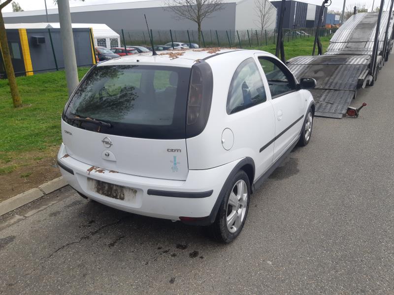 Opel corsa c 2004