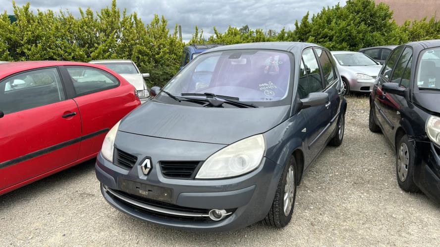 Platine feu arriere droit RENAULT SCENIC II PHASE 2 d'occasion